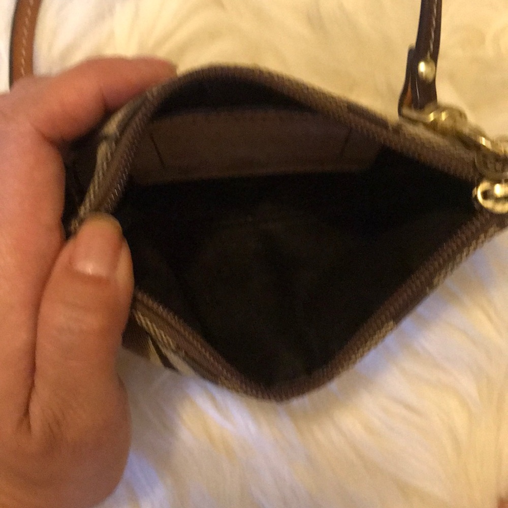 Coach wristlet - Picture 8 of 8